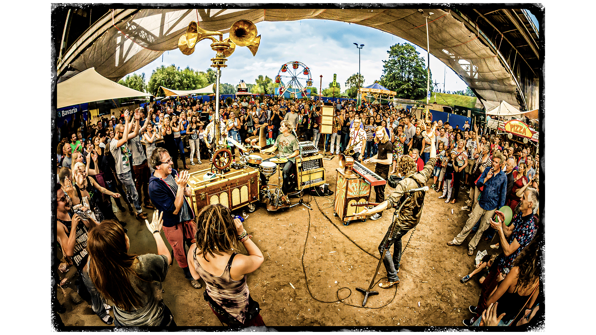 Rolling Beat Machine performing